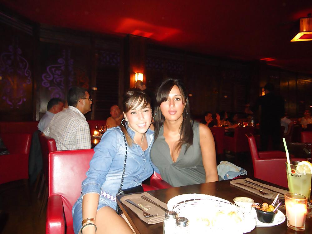 25P Fatima Hadraoui, beurette pute, corps de folie, chiennasse!