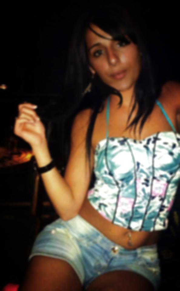 25P Fatima Hadraoui, beurette pute, corps de folie, chiennasse!