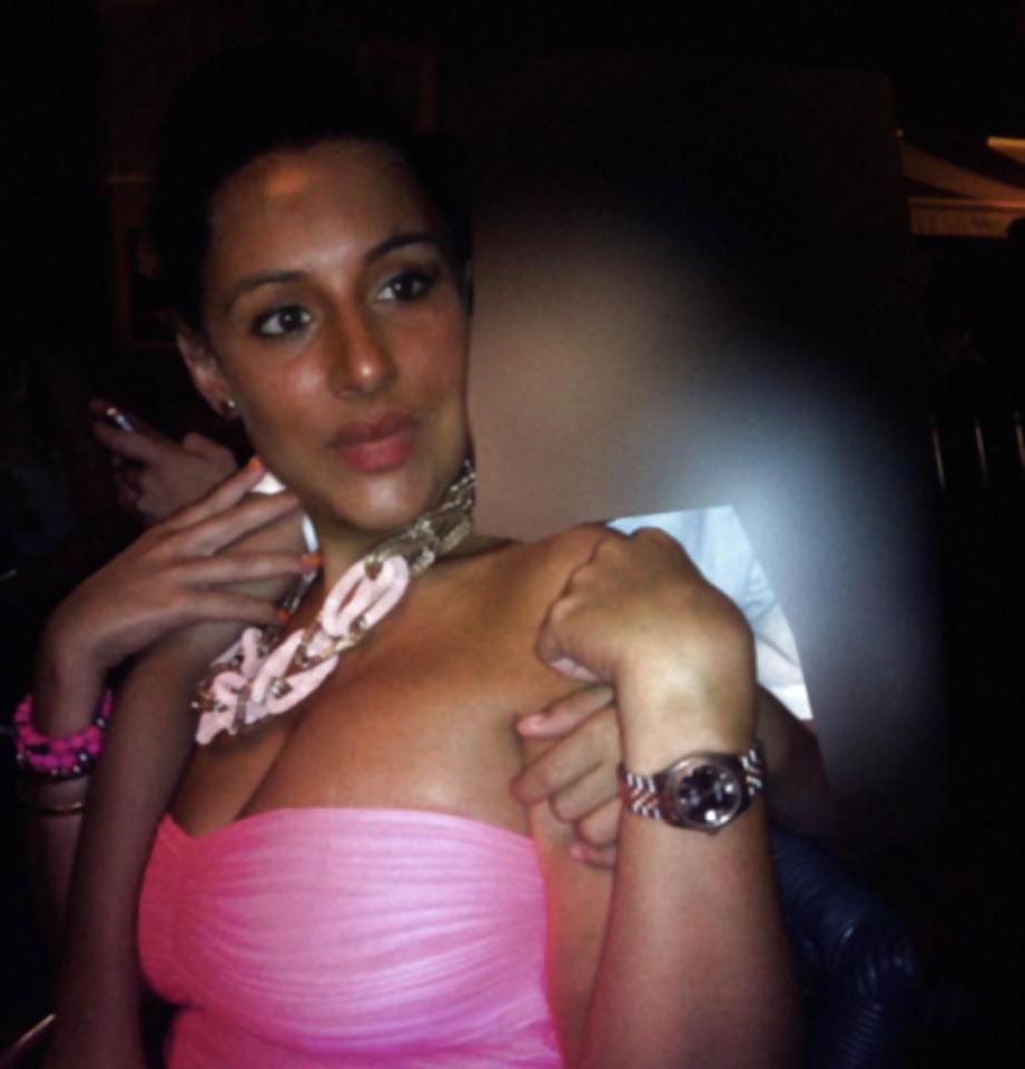 25P Fatima Hadraoui, beurette pute, corps de folie, chiennasse!