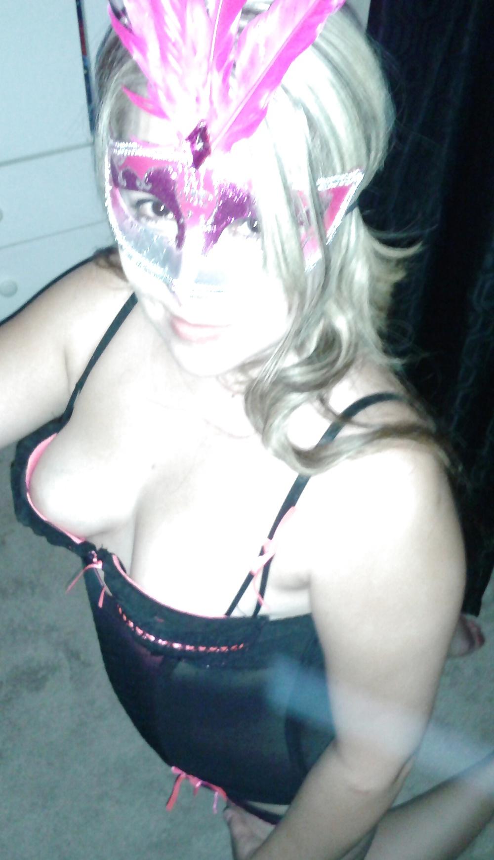 7P Pink mask