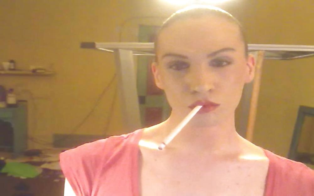 14P Smoking pics