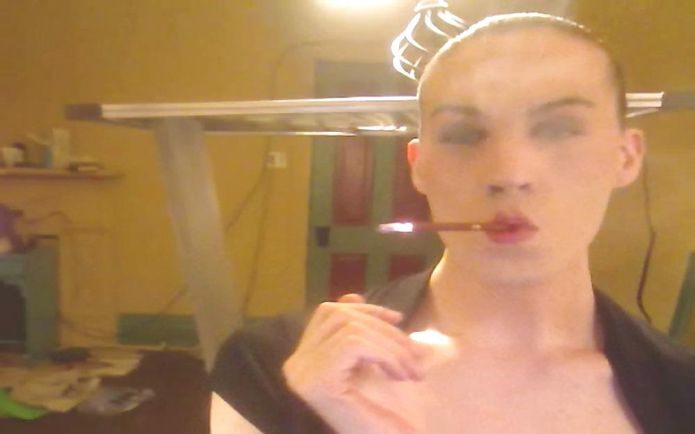 14P Smoking pics