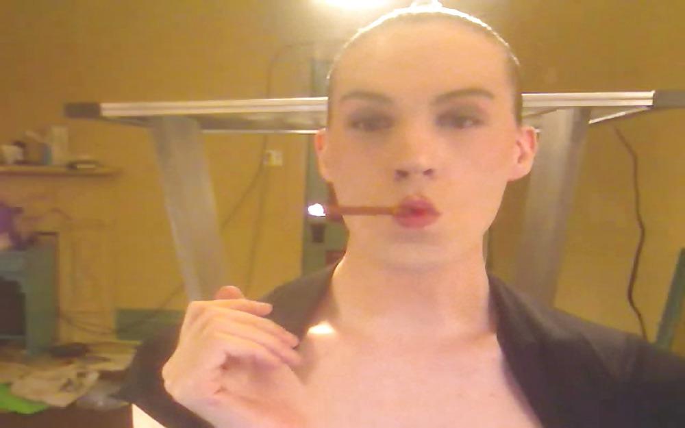 14P Smoking pics