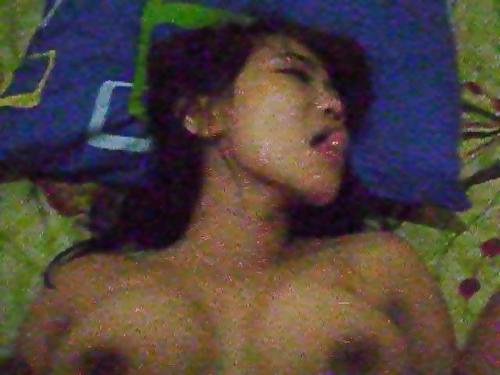 7P Fucking an Indonesian slut with saggy boobs..