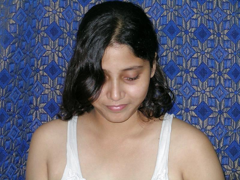 25P Indian teen nude 25