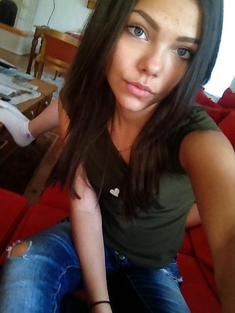 25P Sexy Hungarian 18y