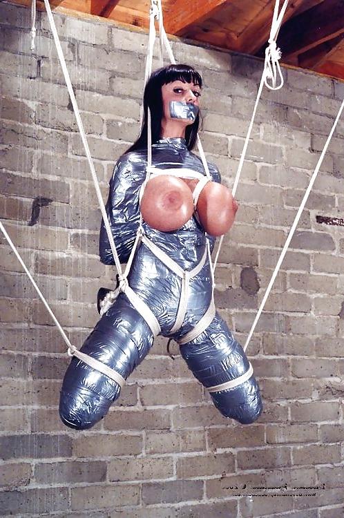 22P Summer Cummings Vintage Bondage