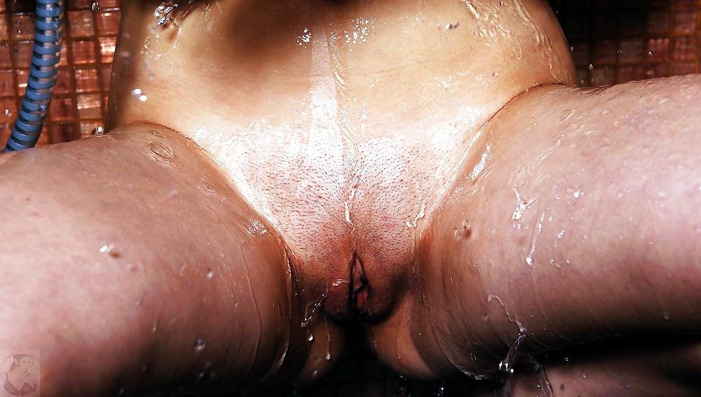 15P Lucies Very Large Boobs Shower with Her 