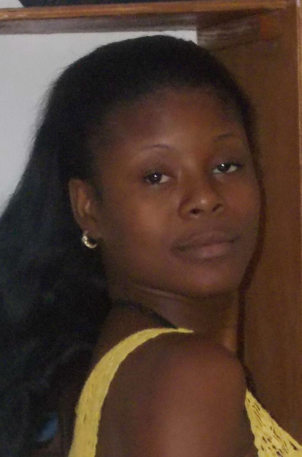 25P Sexy ebony