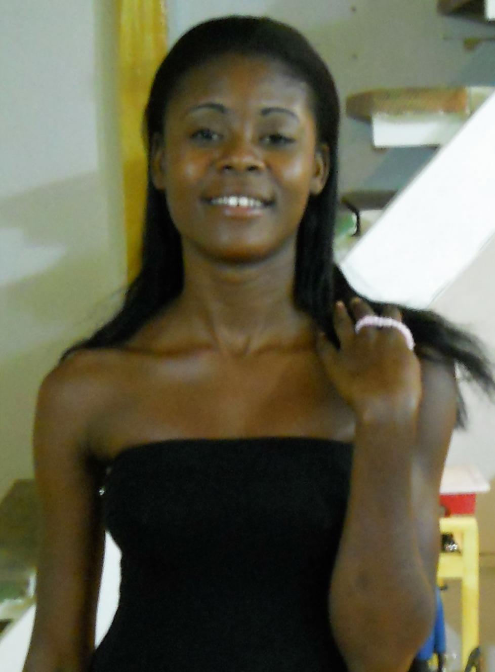 25P Sexy ebony