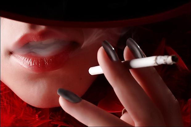 25P Smoking Ladies 2