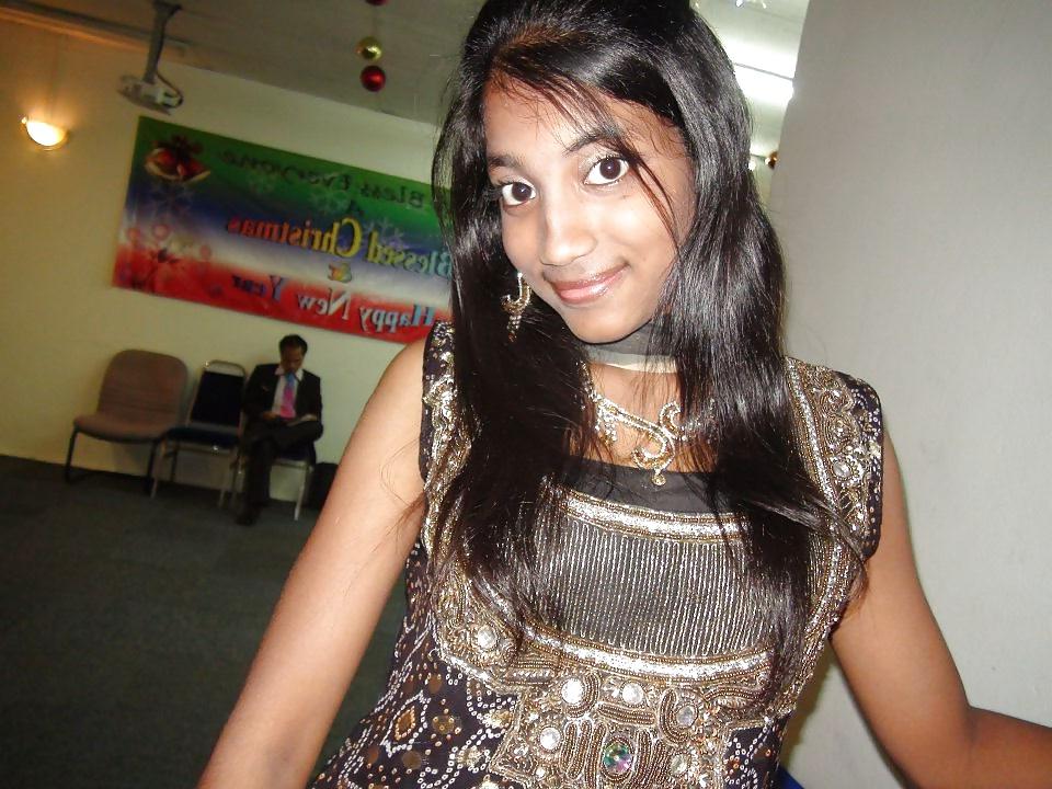 11P Mona indian lesbian pic