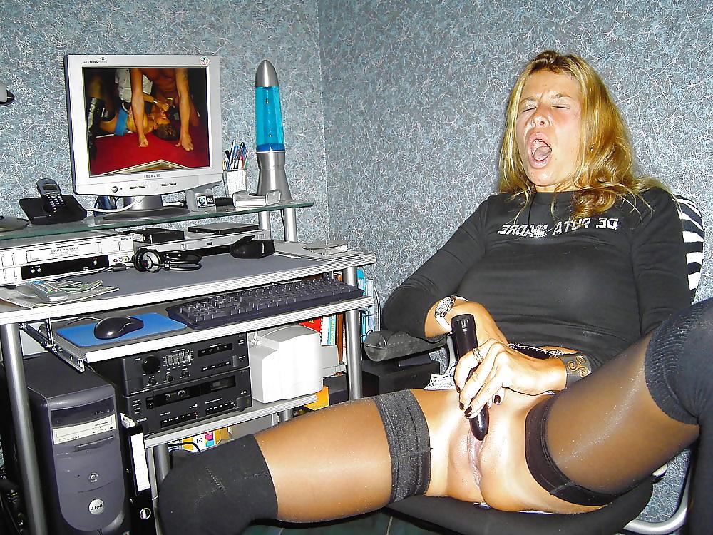 13P Julia-Perfect German SlutWife 