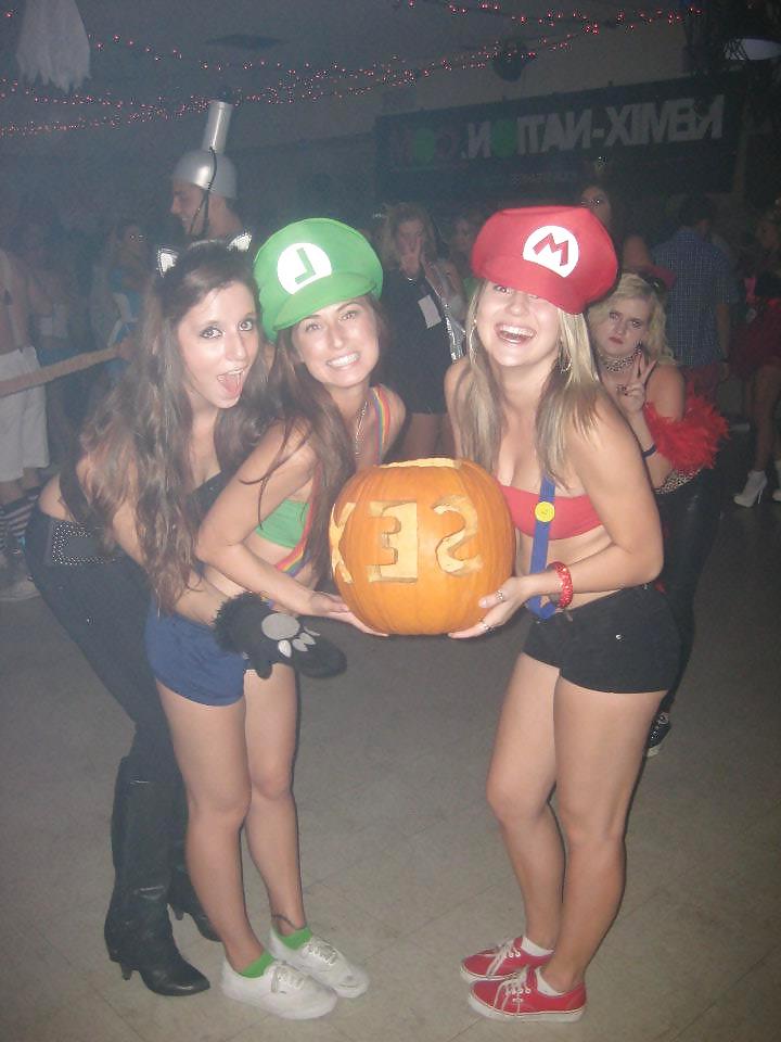 25P Sexy U of A college sorority sluts, which would you fuck?