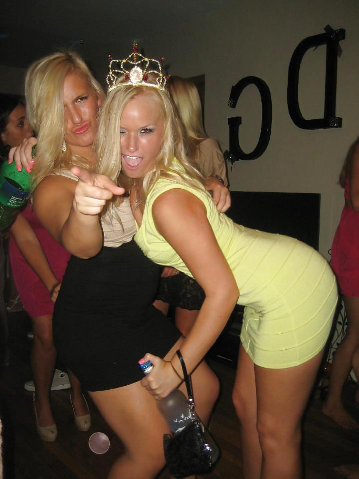 25P Sexy U of A college sorority sluts, which would you fuck?