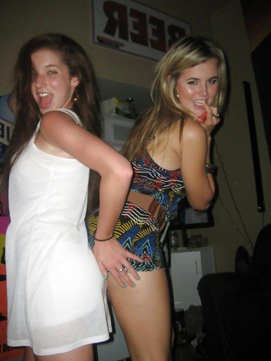 25P Sexy U of A college sorority sluts, which would you fuck?