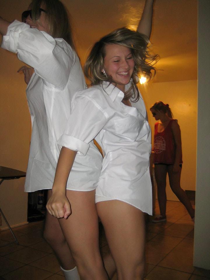 25P Sexy U of A college sorority sluts, which would you fuck?