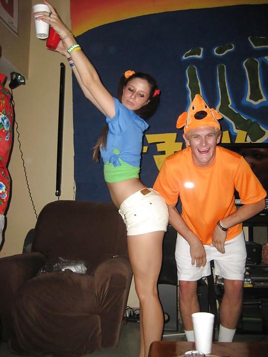 25P Sexy U of A college sorority sluts, which would you fuck?