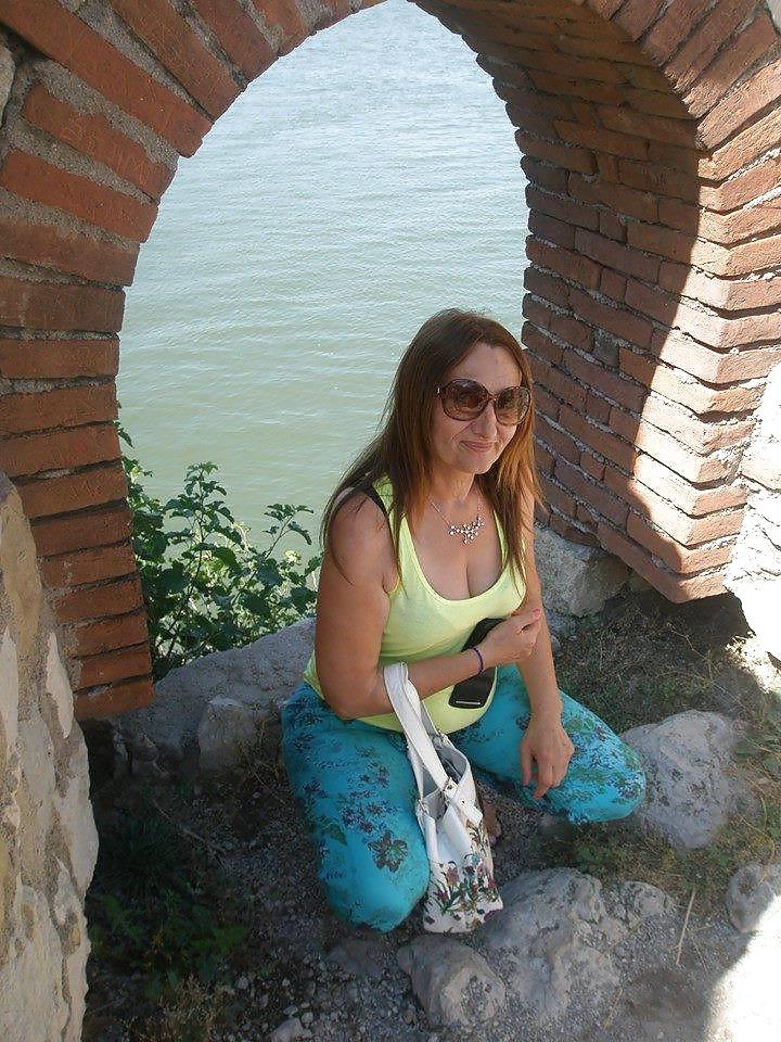 25P Serbian milf and mature NOT NUDE 7
