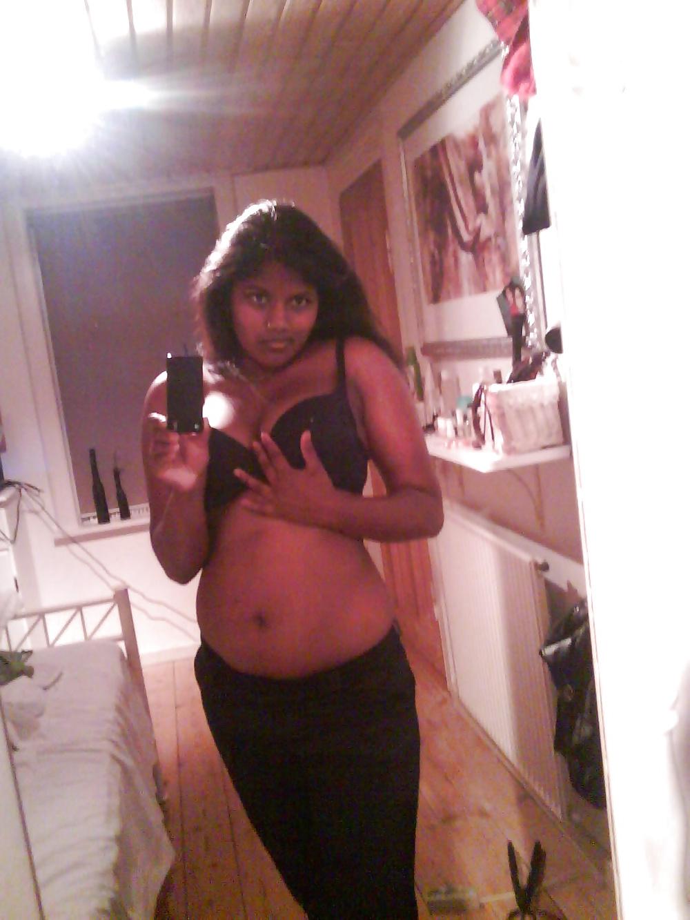 25P Busty indian teen selfshots