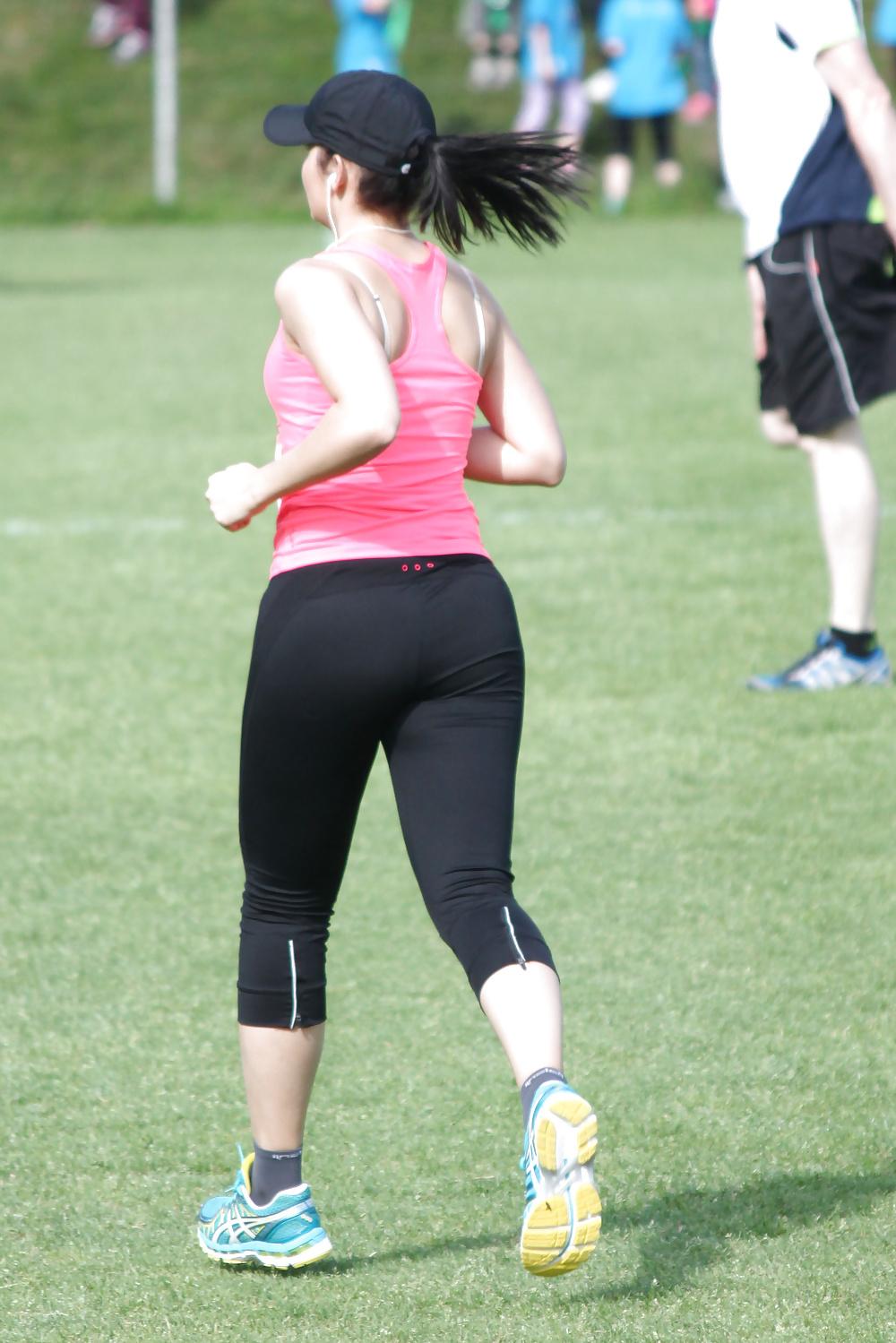 13P Candid ass sport - 1