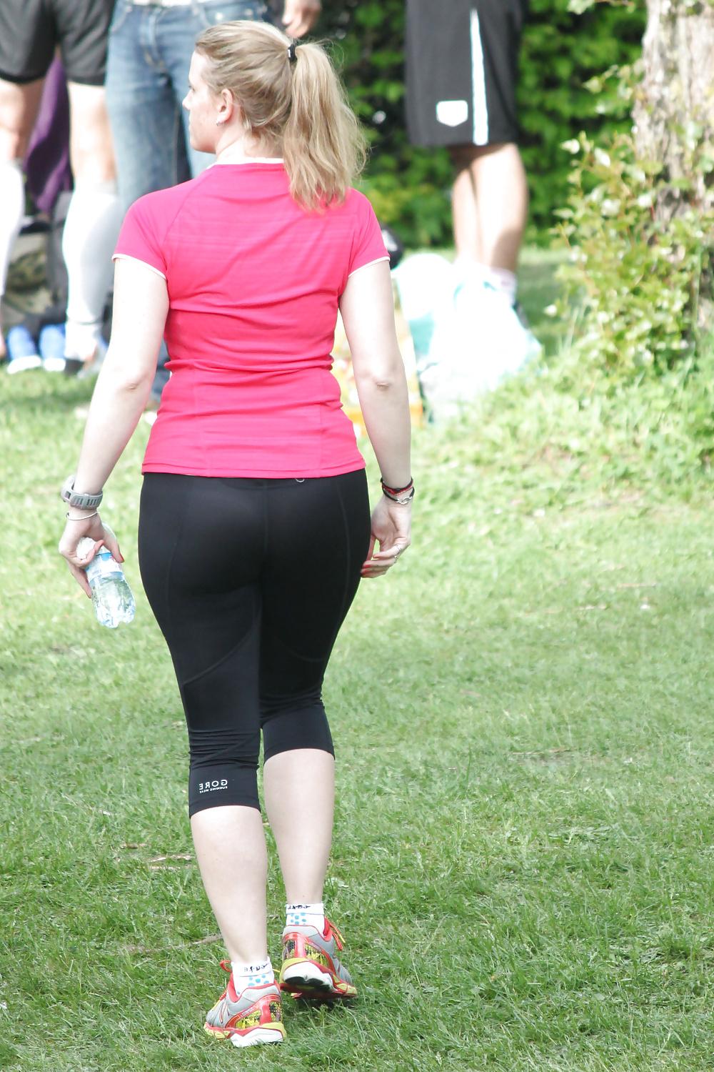 13P Candid ass sport - 1
