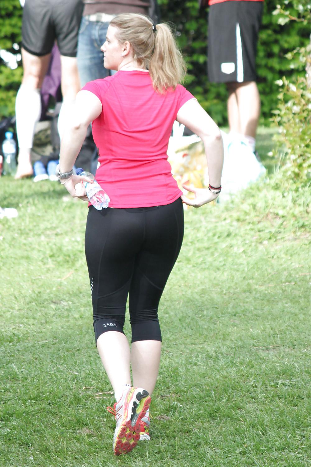 13P Candid ass sport - 1