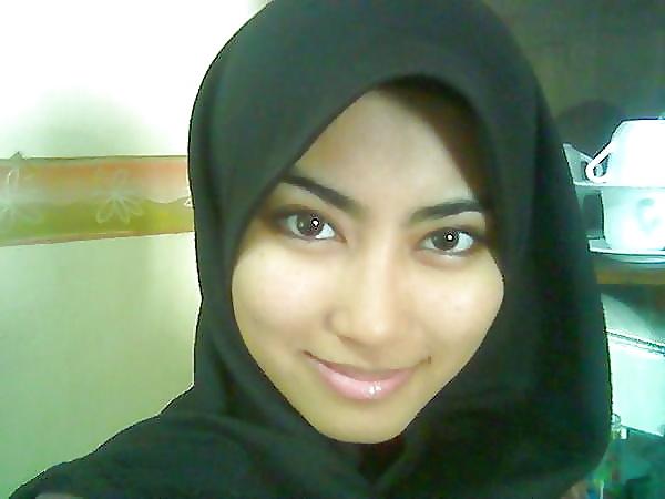 25P Indonesian Girls