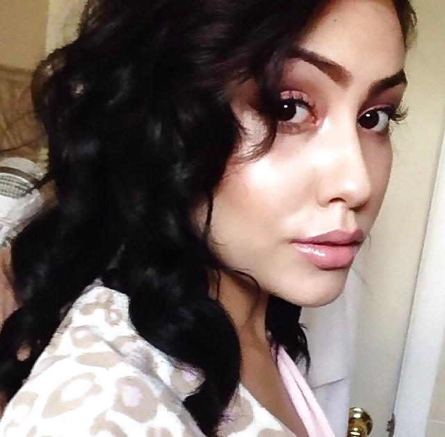 15P Gorgeous SEXY Attractive Hot Spanish Babe  