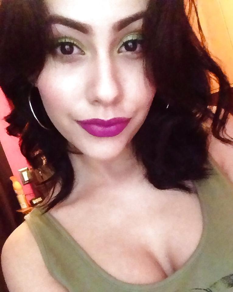 15P Gorgeous SEXY Attractive Hot Spanish Babe  
