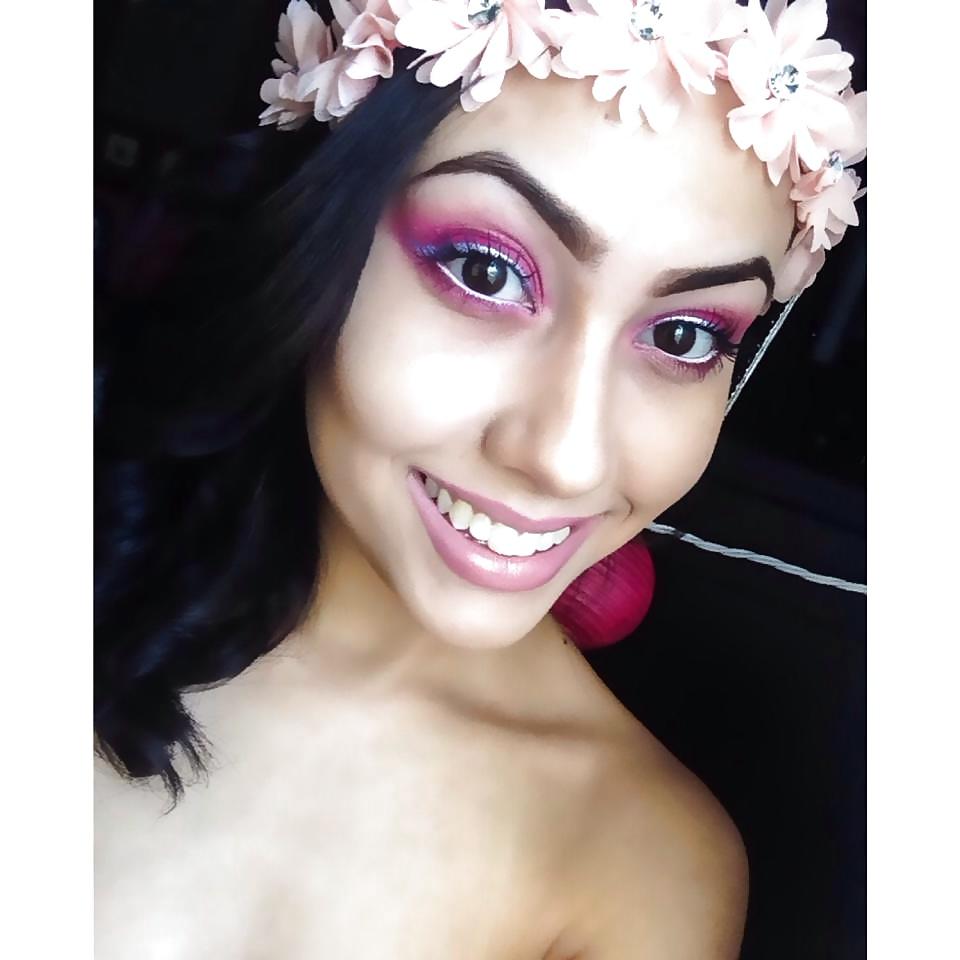 15P Gorgeous SEXY Attractive Hot Spanish Babe  