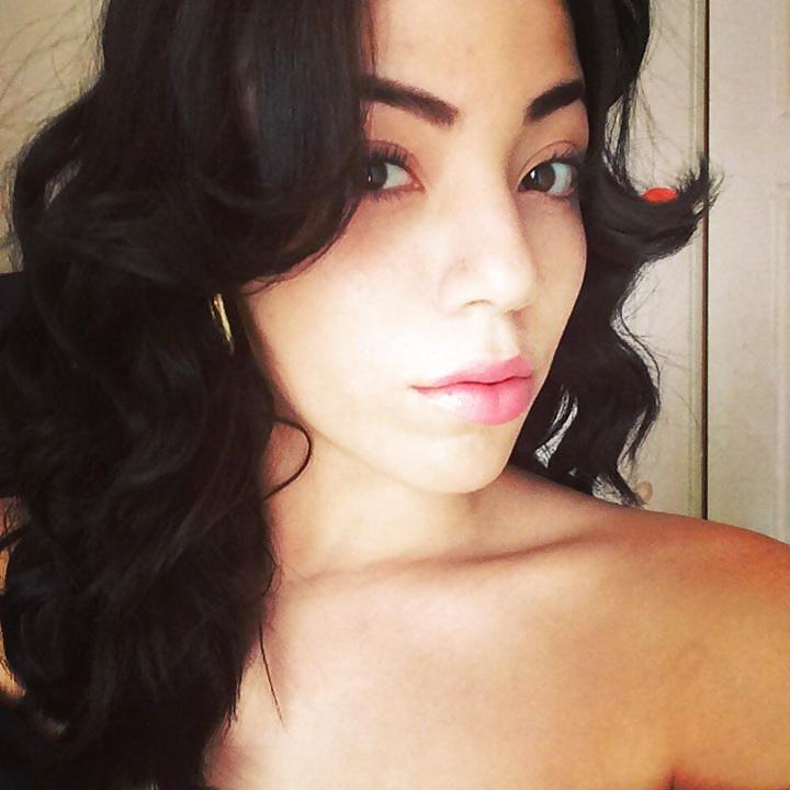 25P Sexy HOT Cute Spanish Babe