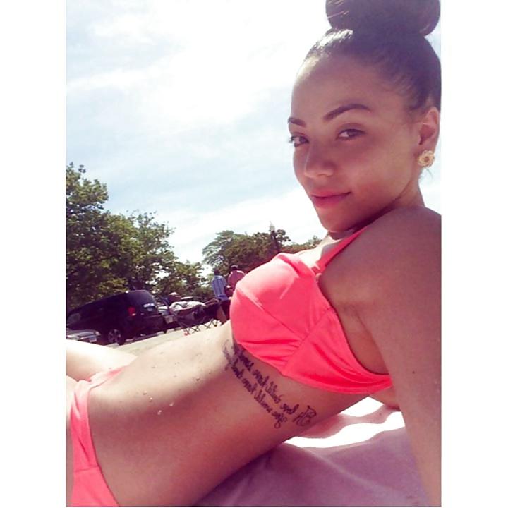 25P Sexy HOT Cute Spanish Babe