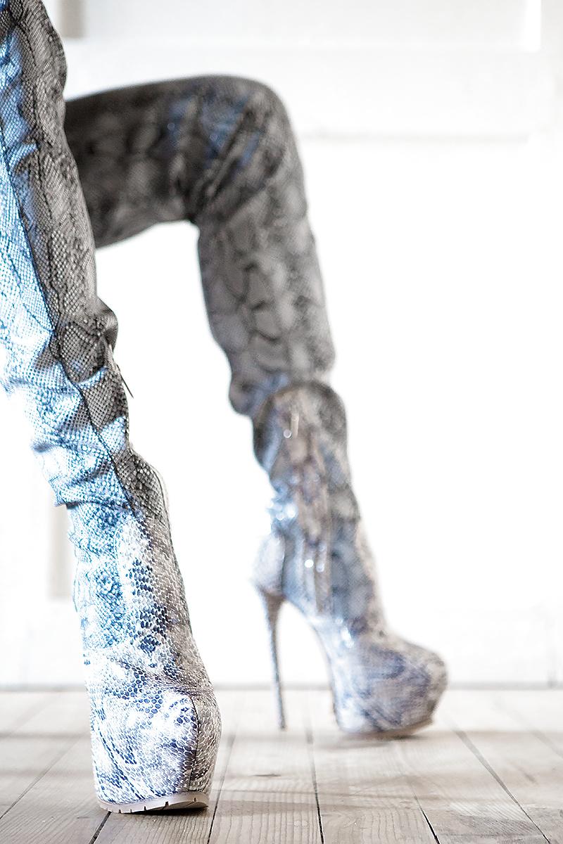 12P Fetish high heels python boots