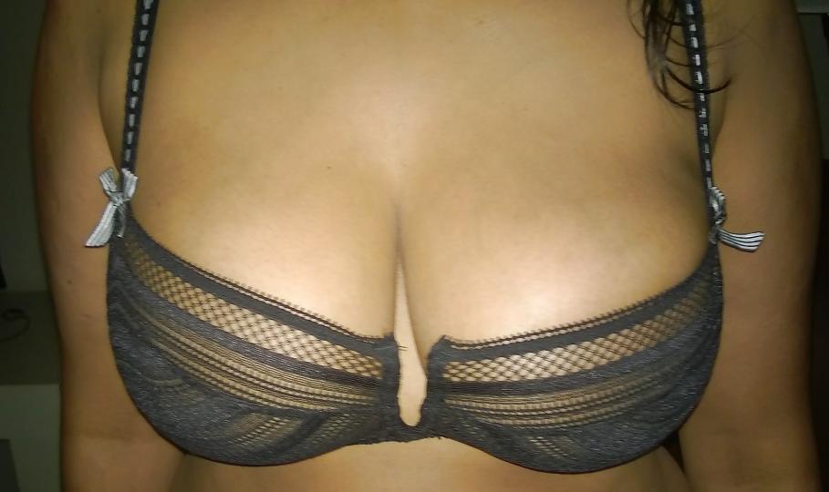 15P Desi Boobs in Bra
