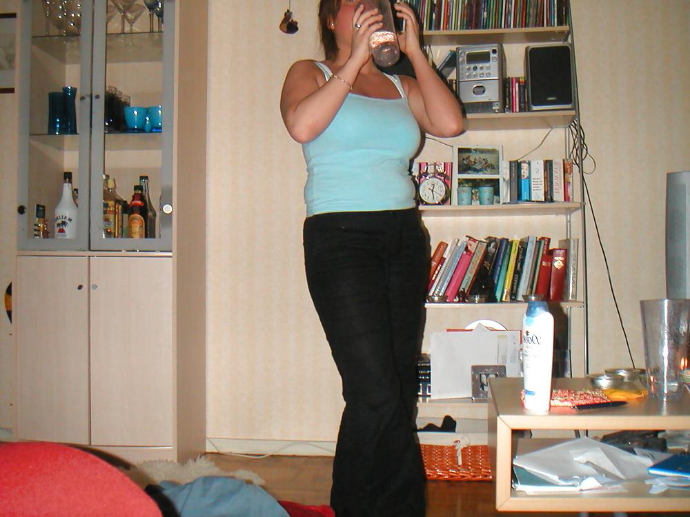 12P BJ-Fellatio-Head! (Busty Thick Girl, Swedish Couple)