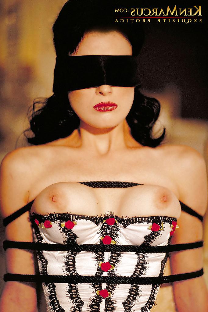 25P Dita von teese bondage