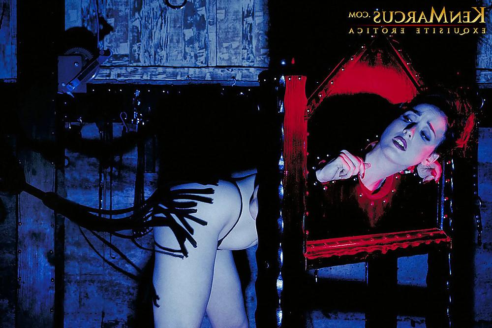 25P Dita von teese bondage