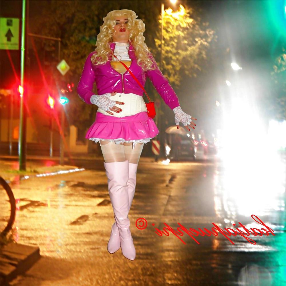 7P Prostitute gay tranny waiting for afrogay and turk