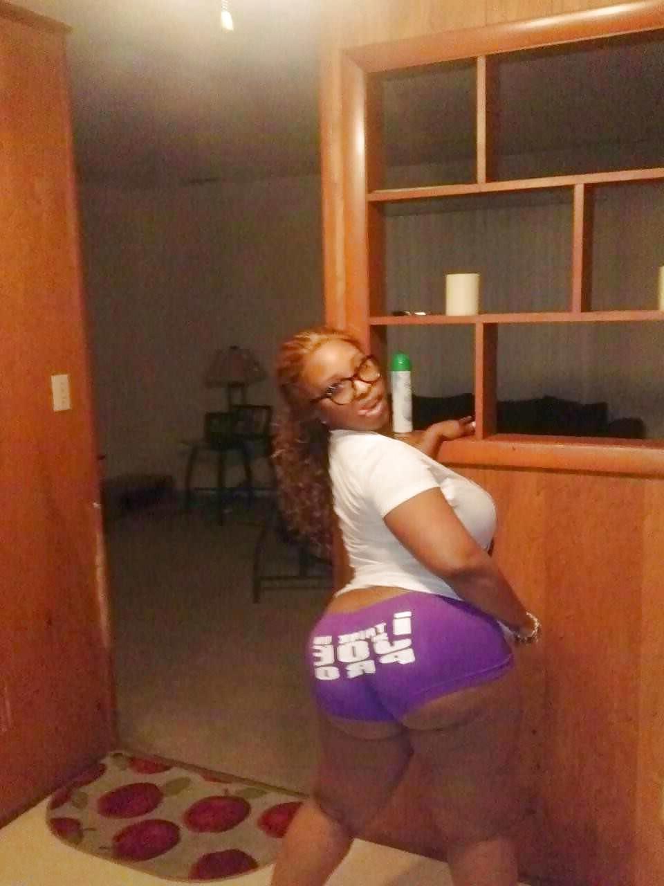25P Big Girls 10 Ibstroking!!!!!