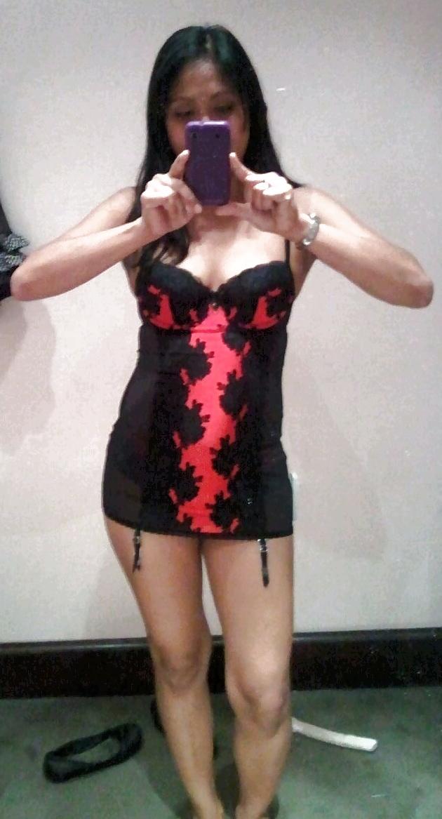 10P Indonesian wife