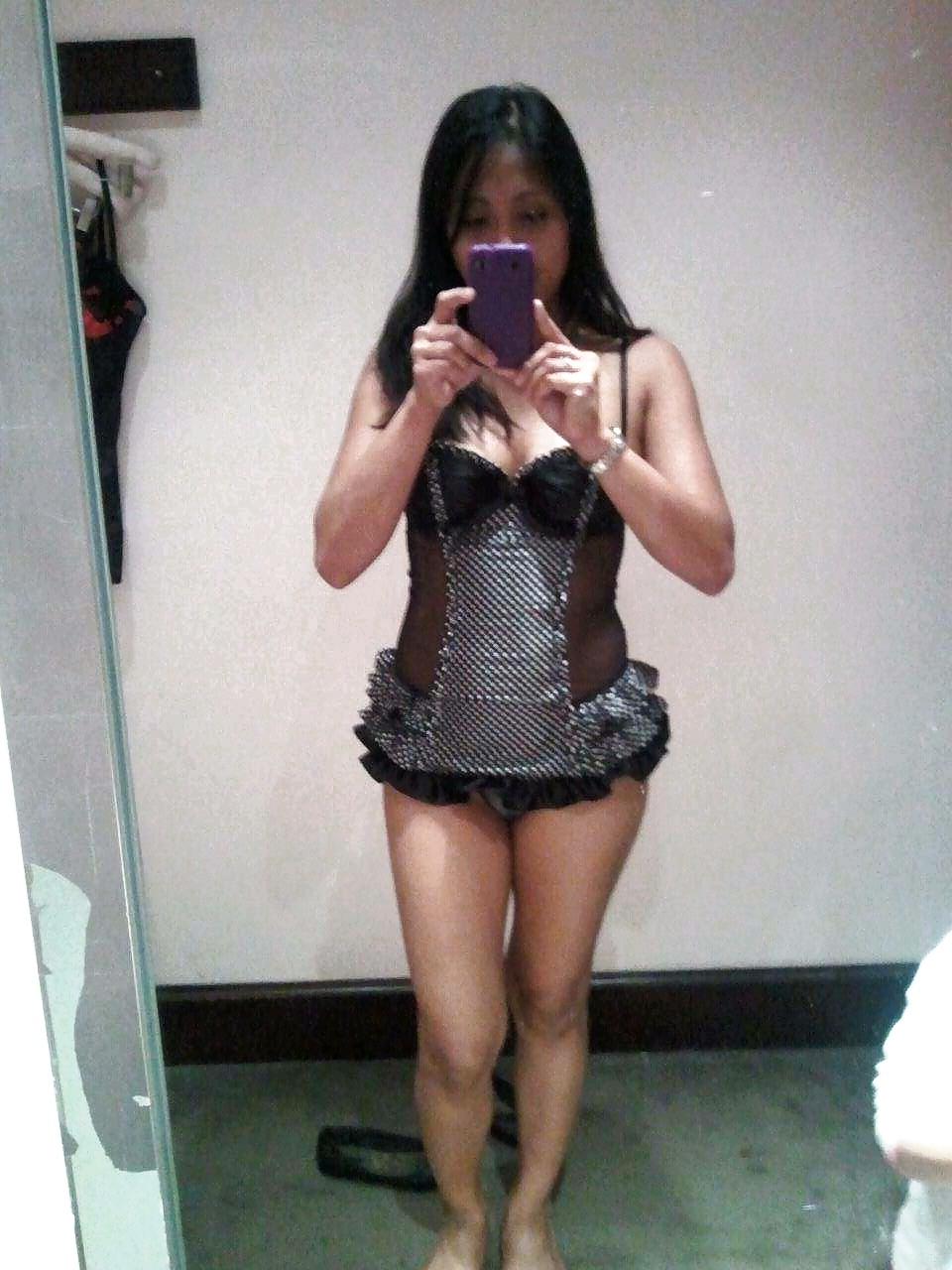 10P Indonesian wife