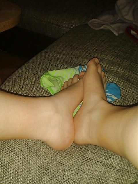23P Socks, feet