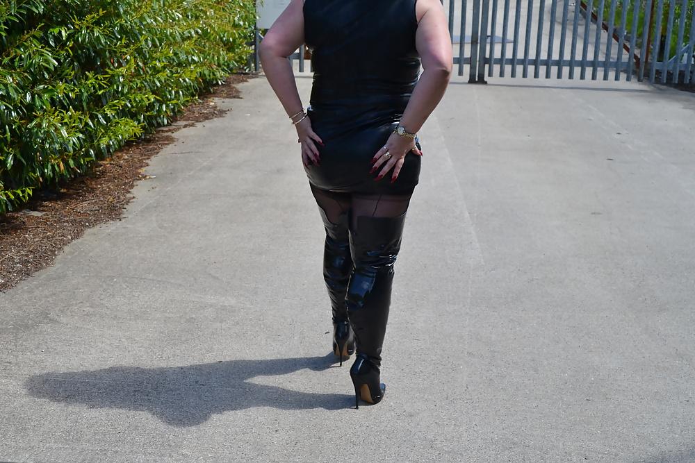 12P Linda Thigh Boots 2