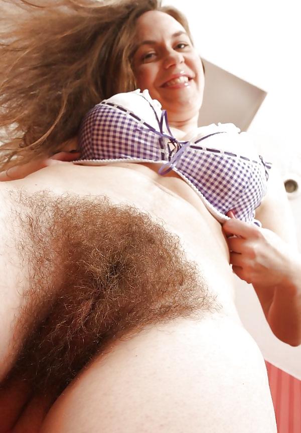 25P Random Hairy Babes