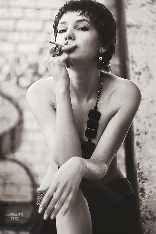 25P Smoking Sexy 12