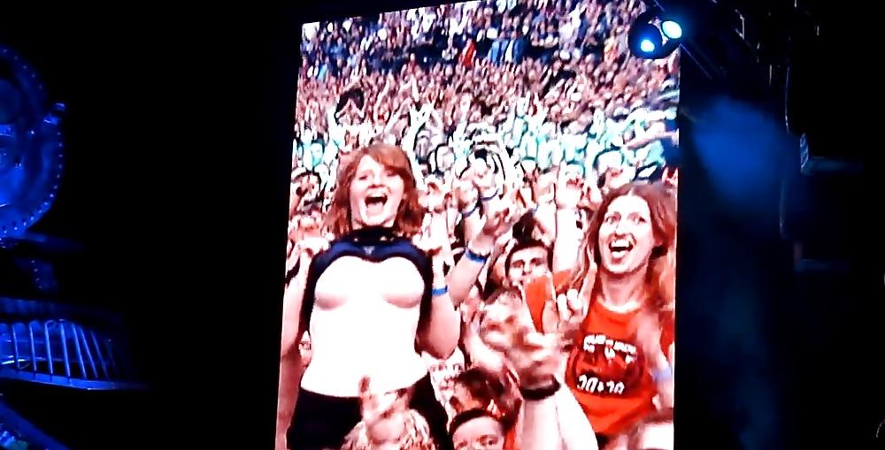 18P The Girls Go Crazy When AC DC Are On Stage