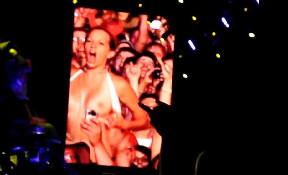 18P The Girls Go Crazy When AC DC Are On Stage