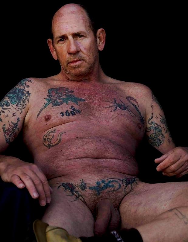 25P Hot gay pictures