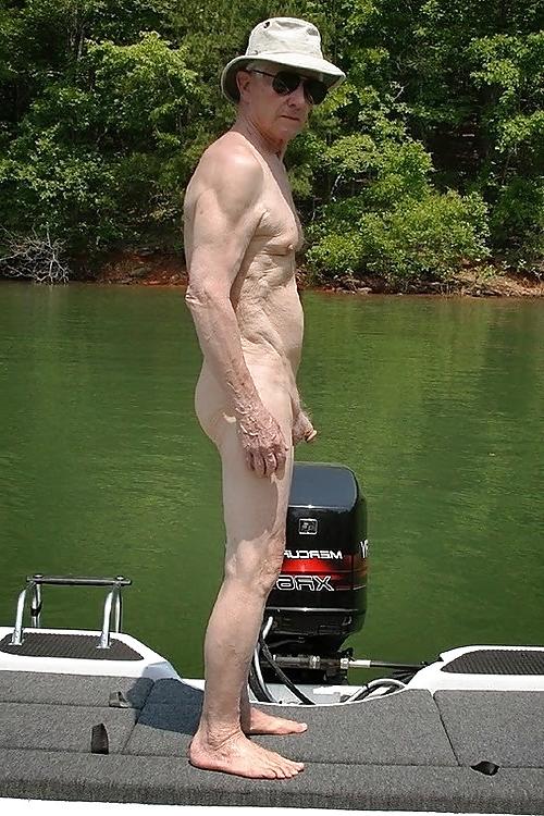 25P Hot gay pictures